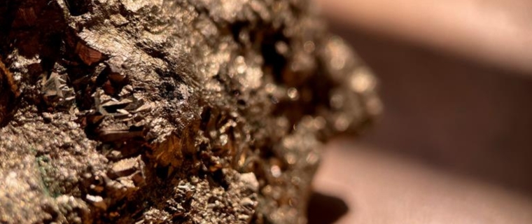 Mineras de oro cotizadas: la importancia del apalancamiento operativo