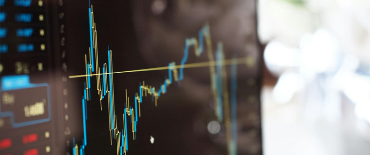 Volatilidad implícita vs volatilidad realizada: interpretación de sus diferencias