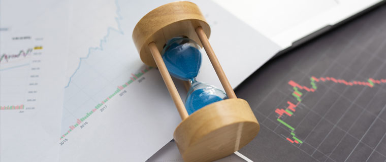 ¿Quién compra un bono a 100 años?